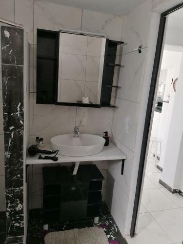 Apartamento Zafiri Countryside 3
