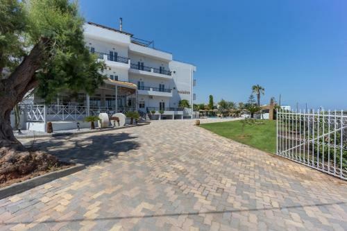 Naiades Hotel By Estia