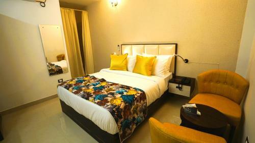 M K Hotels