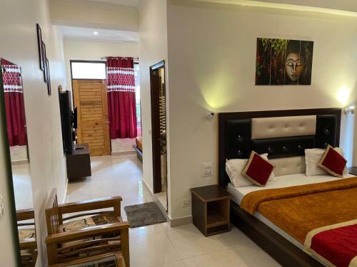 Rakus Place Hotel