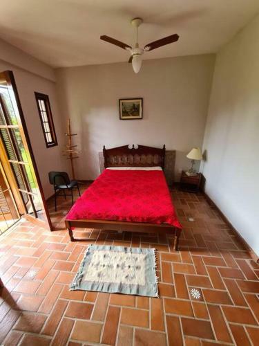 Casa de Campo Em Penedo Piscina E Sauna Privativas