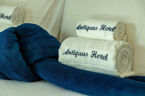 Antiquus Aparthotel