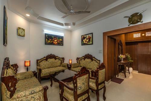 Villa Saffronstays Grandview Haven, Barog