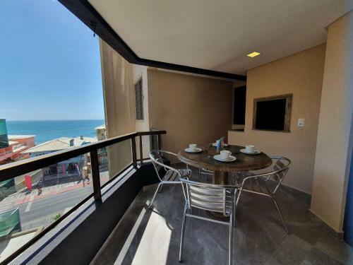 Apartamento Com 2 Dormit�rios Com Vista Para O Mar