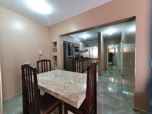 Apartamento Com 2 Dormit�rios Com Vista Para O Mar