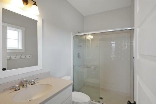 Carriage House #2g