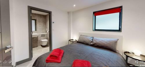 2 The View Apartments Ilfracombe - Seafront, Parking, Lift, Ev