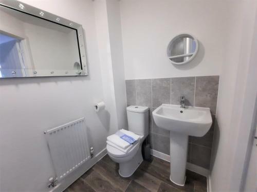 Modern 3 Bedroom Town House