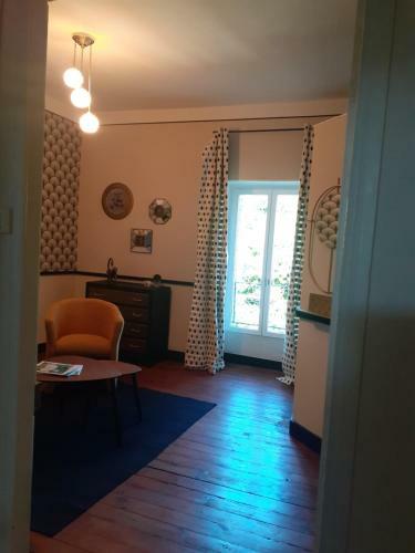 Hostal Maison Blanche