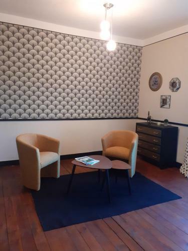 Hostal Maison Blanche