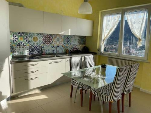 Ocean View Villa With Fast Wi-fi And Elevator To Town