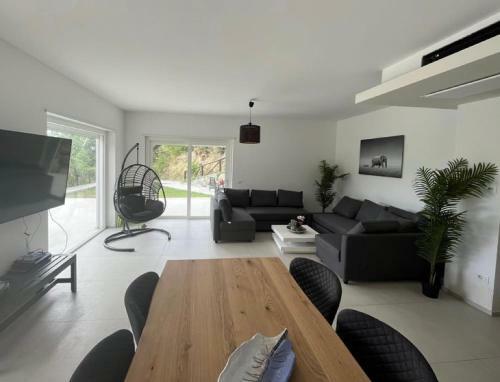 Blanca Beach Villa