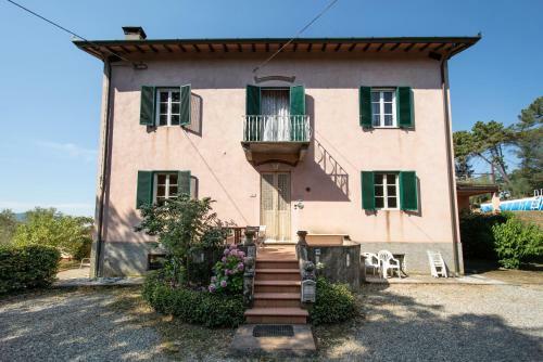 Villa Enza With Swimming Pool