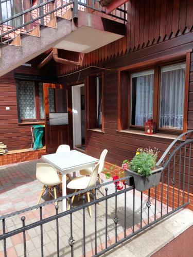Apartament Pod Bocianami