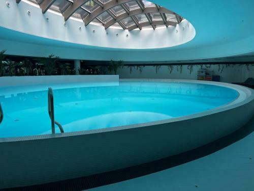 Lans Apartments Hanza Tower Pool Jacuzzi
