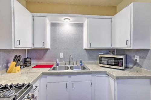 Council Bluffs Cottage Proximity To Parks!