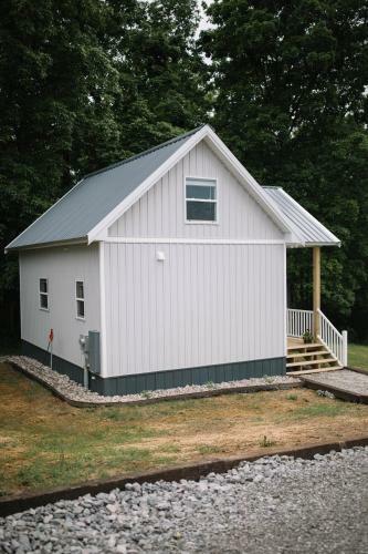 New Tiny Home On 250 Acre Dairy Farm Near Ark