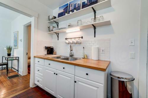 Covington Carriage House With River And City View