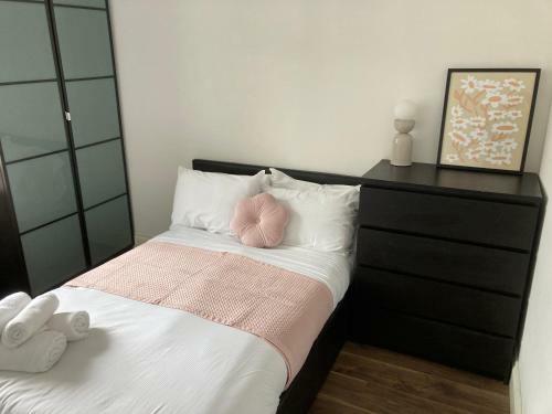 Hostal Modern Double Room In City Center Flat-3