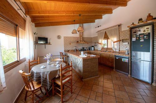 Villa Breathtaking Views And 2 Swimming Pools