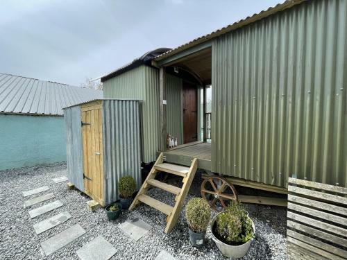 Puddle Duck Shepherd Hut