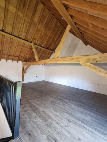 Absolutely Stunning Luxury Barn Near Warner Bros