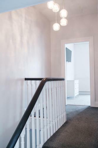 Gorgeous 3 Bedroom Victorian Townhouse