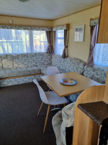 3 Bedroom Caravan Parkdean Clacton