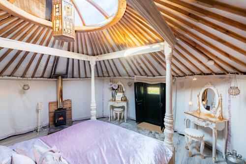 Lincoln Yurts