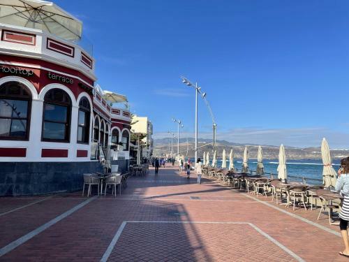 Moderno Apartamento Junto A Las Canteras