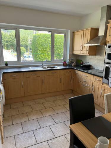 4-6 Guests In Centre Location With Stunning Views