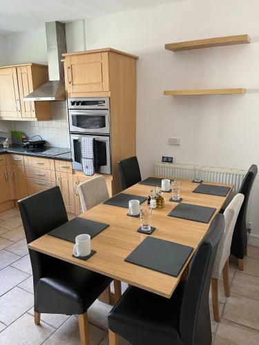4-6 Guests In Centre Location With Stunning Views