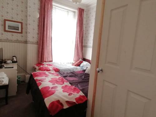 Hostal Overton Guest House