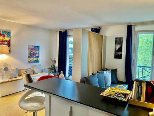 Apartamento Charmant Deux Pi�ces Au Bord de Seine