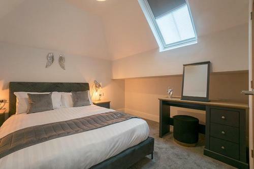 The Queens Arms Apartments