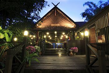 Hotel Lampang River Lodge