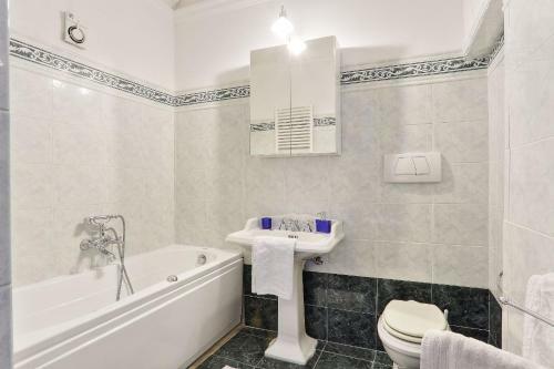 Bed & Breakfast Charming Villa Marcialla