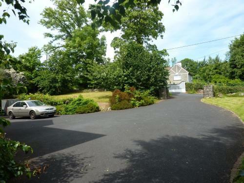 Bed & Breakfast Knocklyon House