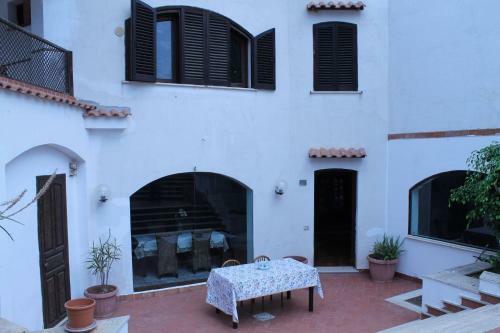 Hostal Casa Vacanze Ambralusa