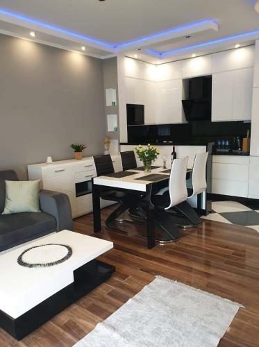 Apartament Aurora Z Miejscem Postojowym