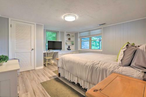 Waterfront Harrodsburg Retreat With Boat Dock!