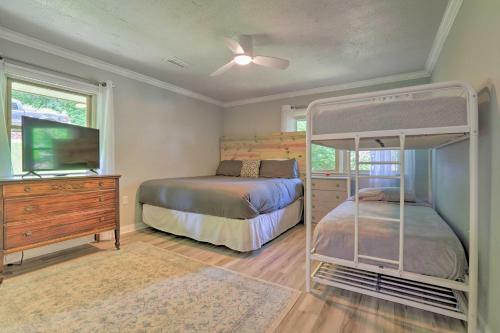 Waterfront Harrodsburg Retreat With Boat Dock!