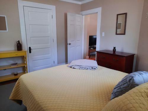 Double Shot On Main - 2bed/2bath - Game Room - Lounge