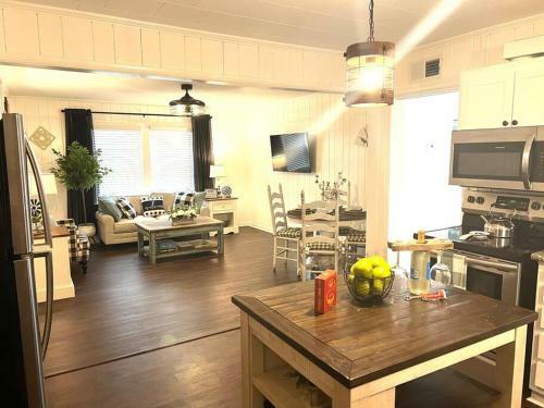 Apartamento Farmhouse At The Quadruplex; Beautiful, Spacious