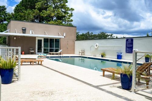 Bywater Luxury 2