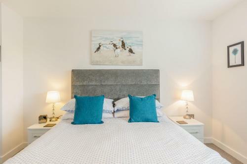 6 Chatterton Mews