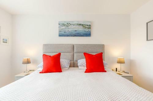 6 Chatterton Mews