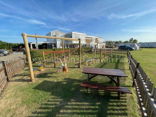 6 Berth Mablethorpe Seaside Holiday Home
