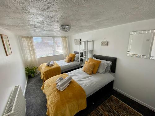 Tranquil 3 Bedroom Bungalow Close To Beach