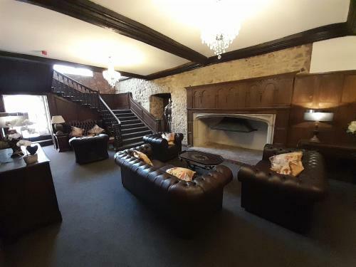 Hostal Stone Court House